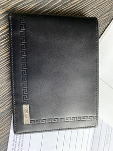 Versace новый картхолдер (3 фото из 6)