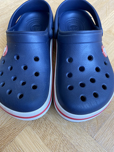 Crocs sandaalid s 10-11 (1 foto / 5)