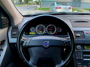 Volvo XC90 2.4 D5 136kW (13 foto / 14)