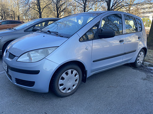 Mitsubishi Colt (12 foto / 12)