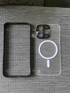 iPhone 13 Pro metallraamiga ümbris (2 foto / 2)