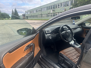 Volkswagen Passat CC (7 foto / 9)