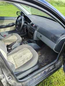 Skoda Fabia (5 foto / 9)
