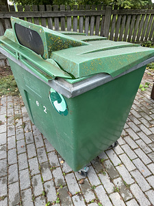 Prügikast 660L (1 foto / 2)