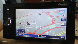 Pioneer AVIC-F500BT multmeedia/ naviseade (1 foto / 3)