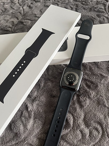 Uueväärne Apple Watch 6 44mm (5 foto / 9)