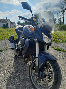 Kawasaki Z750 (3 foto / 3)