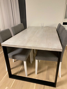 Laud ja 4 tooli (komplekt)