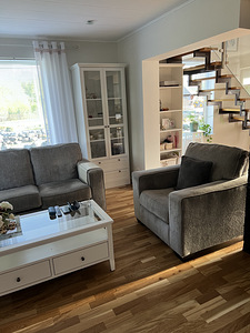 Угловой диван (4 фото из 4)