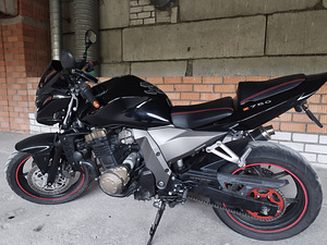 Kawasaki z750 (1 foto / 3)