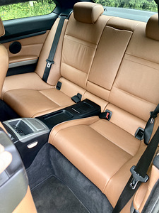 BMW 320 2.0 120kw (8 foto / 12)