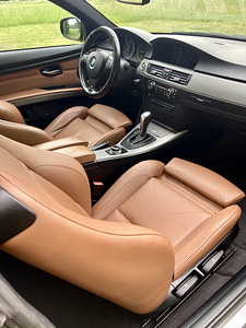 BMW 320 2.0 120kw (10 foto / 12)
