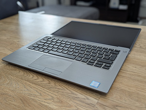 Sülearvuti Dell Latitude 7400 (3 foto / 10)