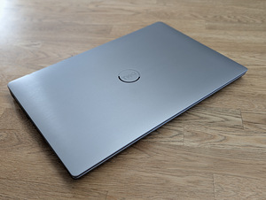 Sülearvuti Dell Latitude 7400 (6 foto / 10)