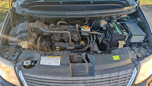 CHRYSLER GRAND VOYAGER, 128 kW, 2003 4WD (9 foto / 14)