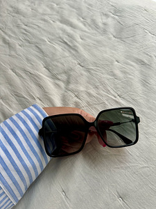 FENDI naiste prillid (3 foto / 5)