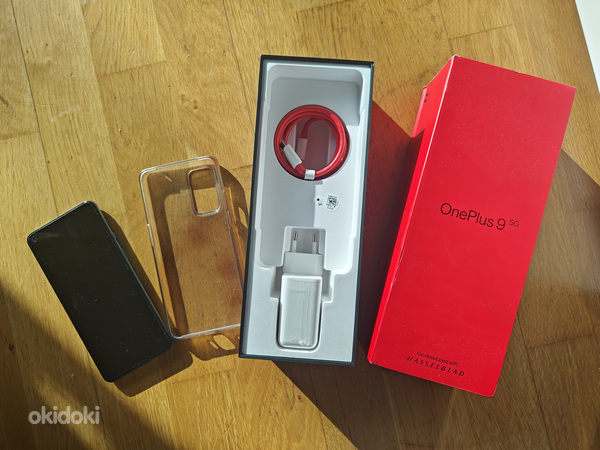 OnePlus 9 (фото #1)