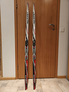 Laste suusad (suusad 150cm, saapad s.36, kepid 115cm) (2 foto / 4)