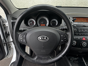 Kia Ceed Proceed 1.6 93kW 2008 (15 foto / 15)