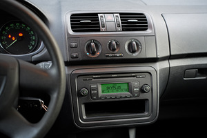 Skoda Fabia Family 1.2 63kW (13 foto / 15)