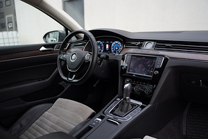 Volkswagen Passat Highline 1.4 110kW (15 foto / 15)