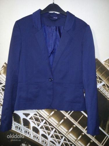 Классический синий пиджак H&M на одну пуговицу (фото #2)