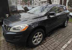 Шипованные шины Volvo XC60 с дисками (1 фото из 3)