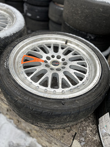 Japan Racing JR10 5x114,3 (1 foto / 1)