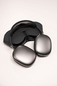 Apple AirPods Max - Black (1 foto / 4)