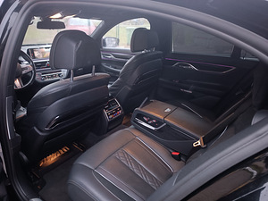 BMW 730xd 195kw M pac (4 foto / 8)
