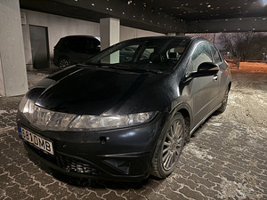 Honda Civic 8 5D 2.2 diisel, 2006 a (1 foto / 6)