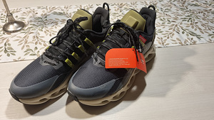 Uued veekindlad jooksutossud Li-Ning ARC - nr. 43 (4 foto / 4)