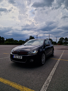 Volkswagen Golf IV 2.0TDI 145 Kw (2 foto / 13)