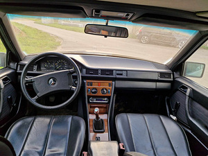 1986 Mercedes-Benz W124 300d manuaal TÜ 11.2024 (4 foto / 11)