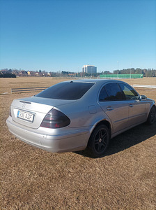 2002 Mercedes E270 w211 130kw (4 foto / 12)