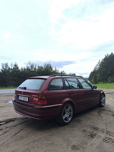 BMW E46 320D 2001 (4 foto / 8)