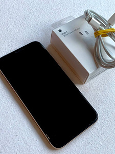 Apple iPhone XS 64gb Gold +Kaitseklaas +Laadija (2 foto / 2)
