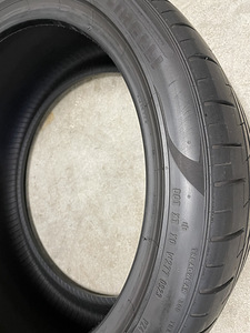 Pirelli P Zero 275/35-20 (3 foto / 7)