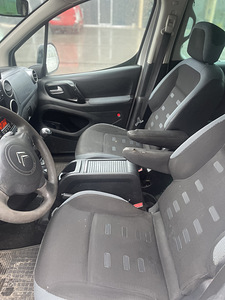 Citroen Berlingo Multispace XTR (7 фото из 14)