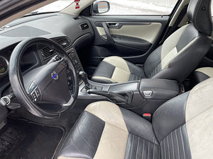 Volvo S60 Facelift 2.4 120kw diisel (7 foto / 14)