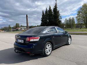 Toyota Avensis 2010 1.8 bensiin (14 foto / 15)