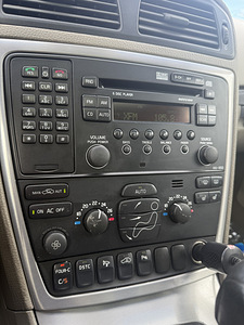 Volvo v70 2.4d 136kw (12 foto / 14)