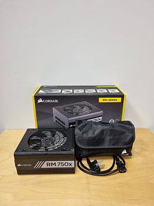 Corsair RM750x 750W 80 PLUS® Gold täismodulaarne PSU (1 foto / 4)