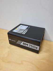 Corsair RM750x 750W 80 PLUS® Gold täismodulaarne PSU (2 foto / 4)