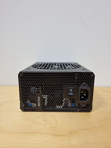 Corsair RM750x 750W 80 PLUS® Gold täismodulaarne PSU (3 foto / 4)