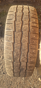 Naastrehv 215/65 r 16 c (2 foto / 4)