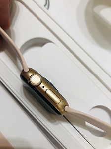 Apple Watch series 6 Gold 40 мм Батарея: 85% GARANTII (7 фото из 10)