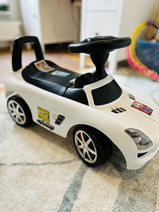Каталка Lean Toys Mercedes Benz SLS AMG (5 фото из 8)