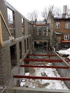 Строительство частных домов (2 фото из 8)