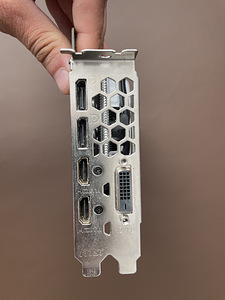 MSI RX580 8GB (4 foto / 5)